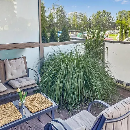 1 Bedroom Lovely In Appartamento Kołobrzeg